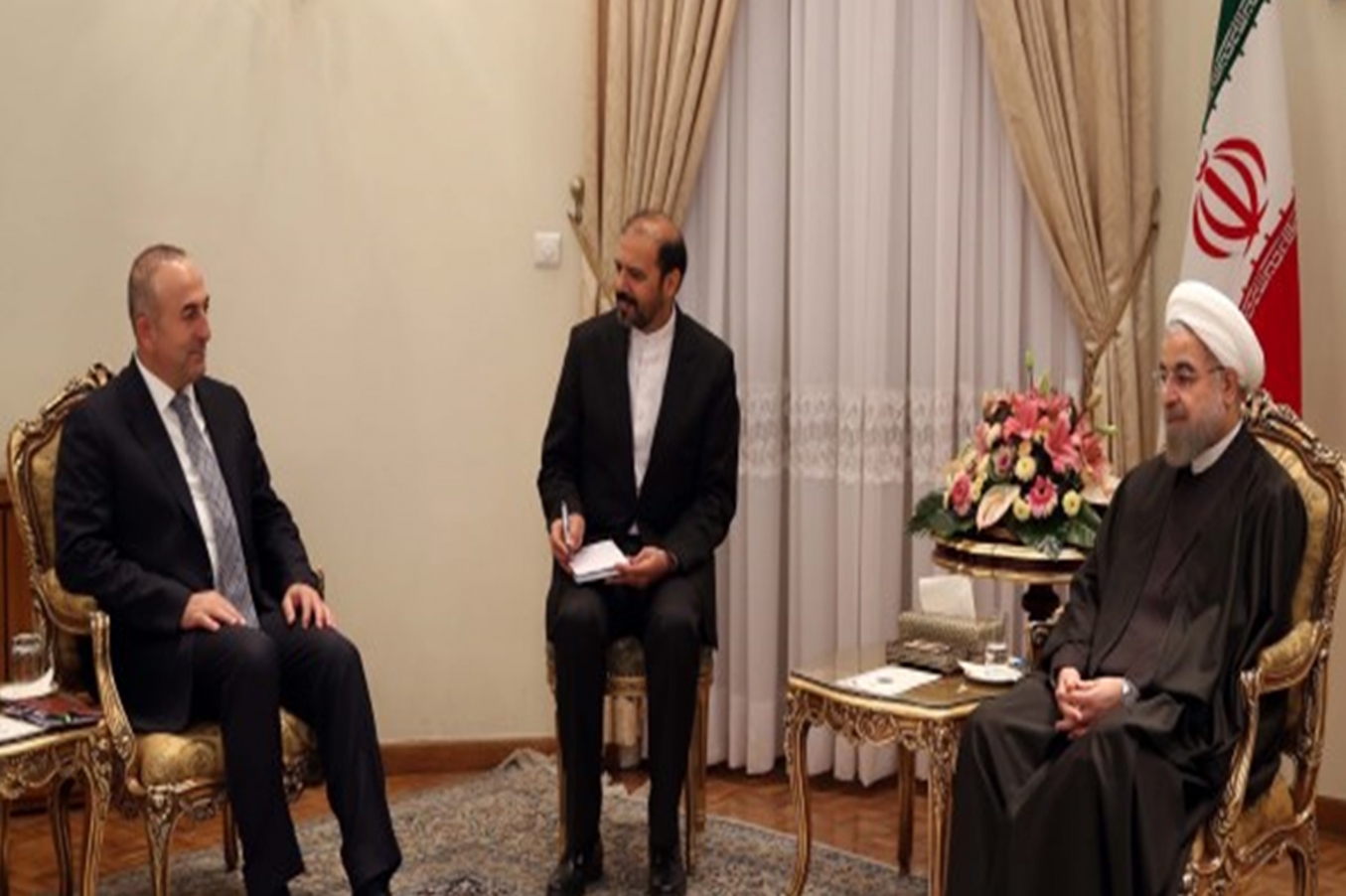 Dışişleri Bakanı Mevlüt Çavuşoğlu İran’da